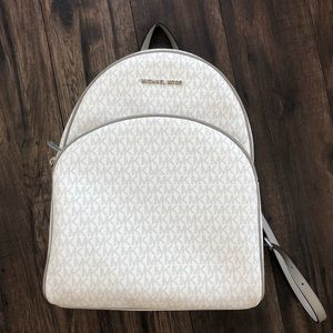 MICHAEL KORS BACKPACK